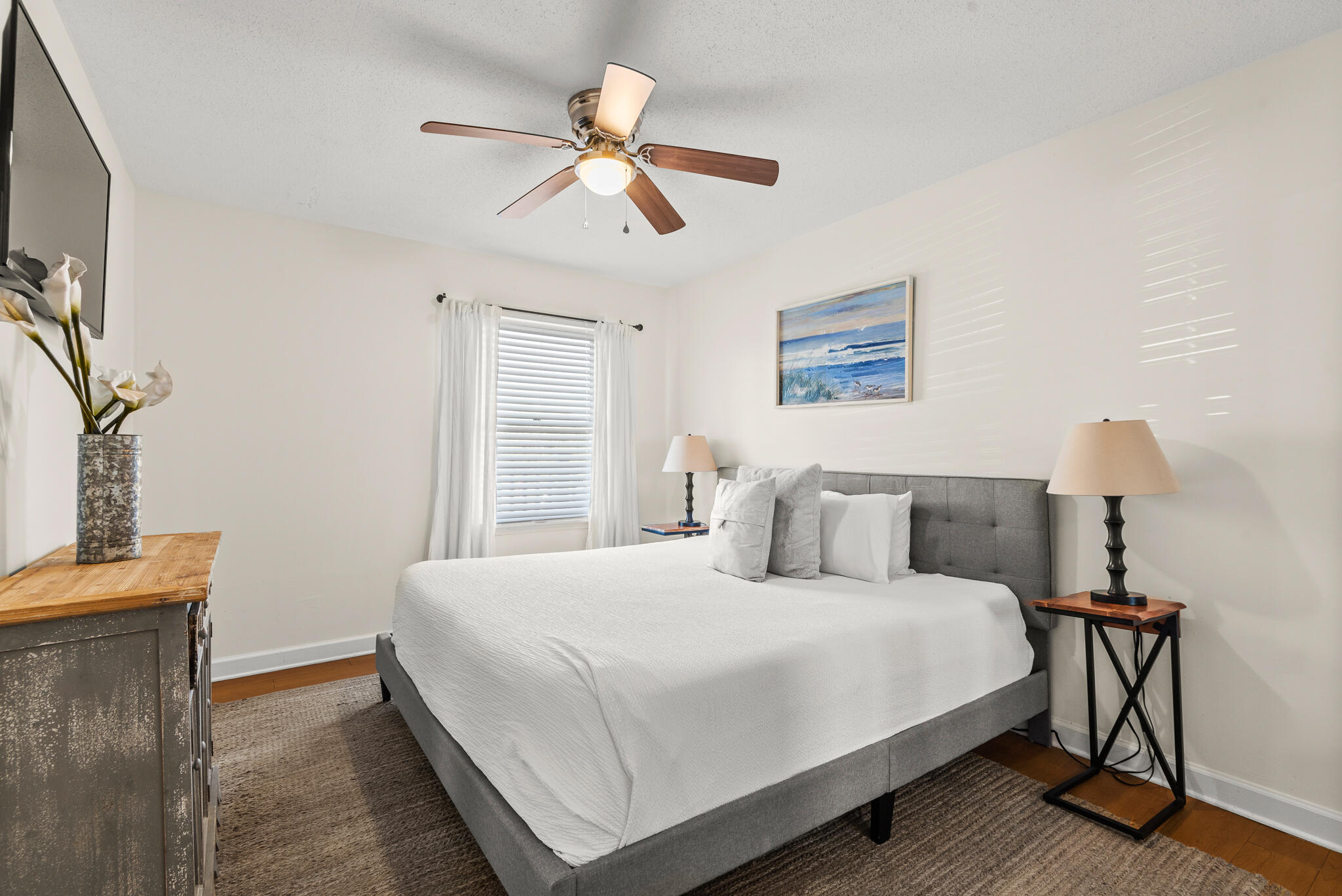 MISTRAL CONDO - Residential