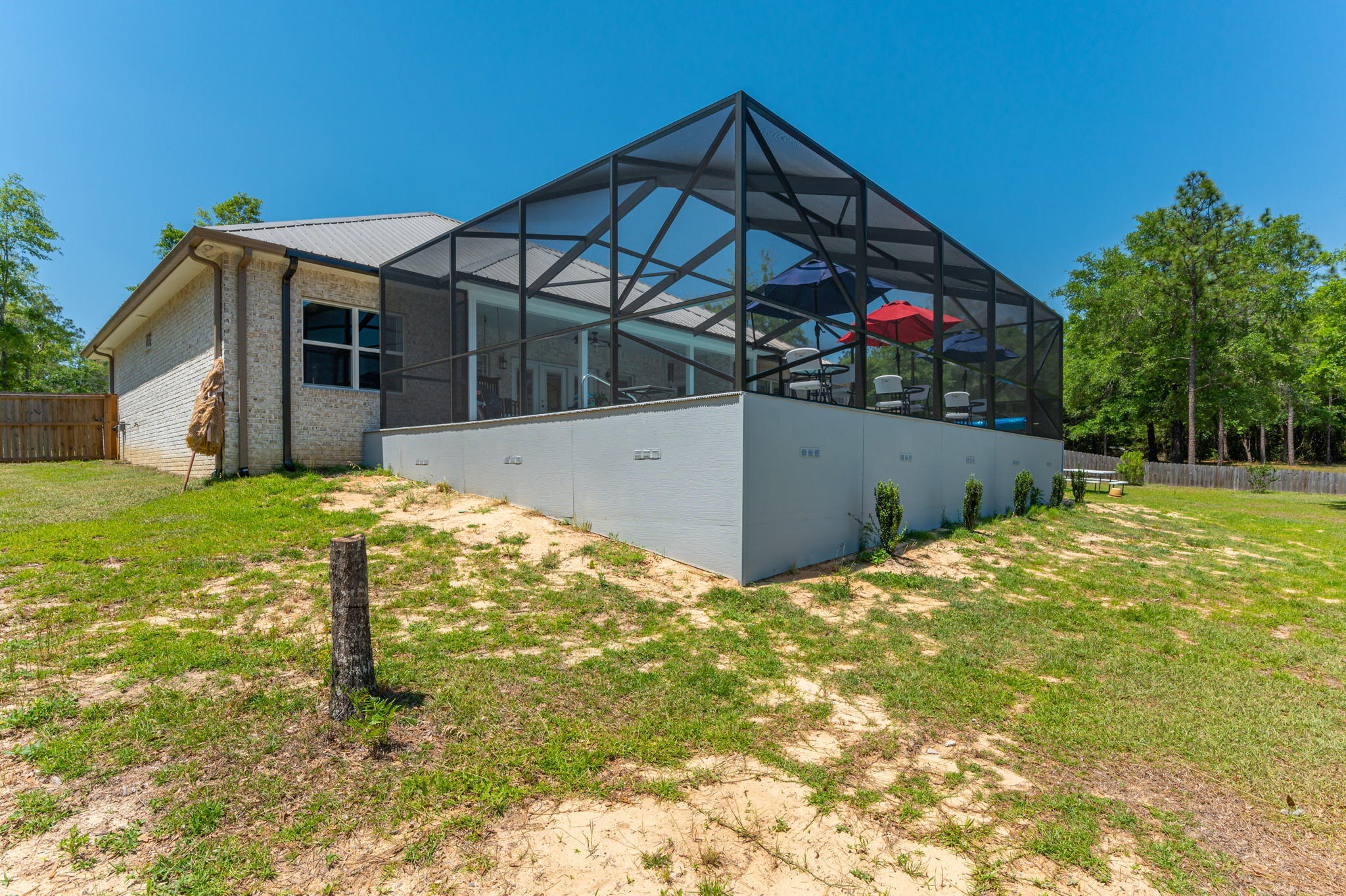 MIRROR LAKE - Residential