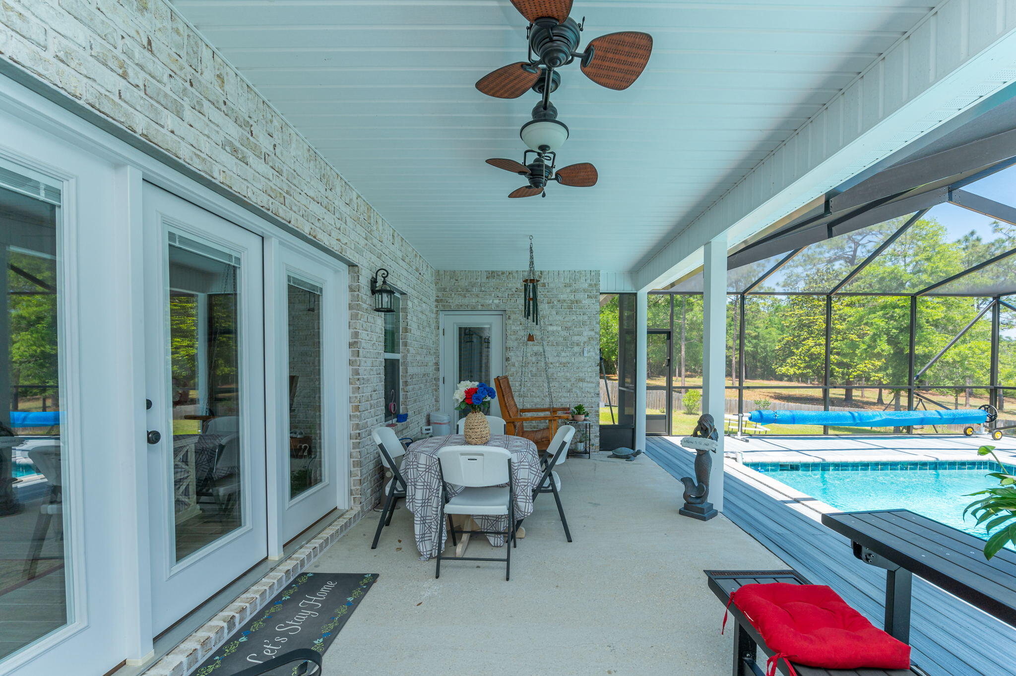 MIRROR LAKE - Residential