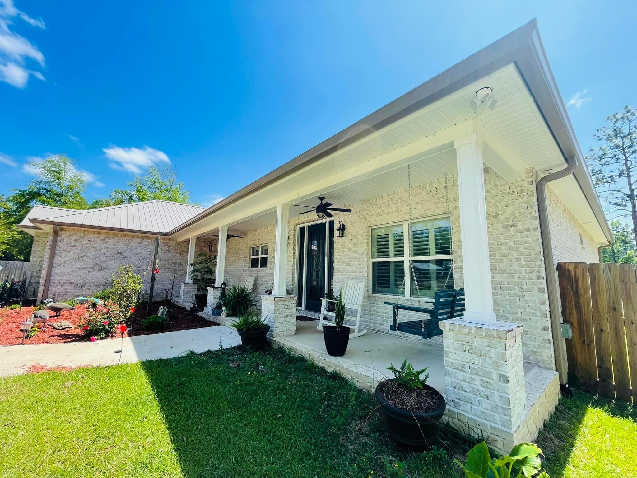 MIRROR LAKE - Residential