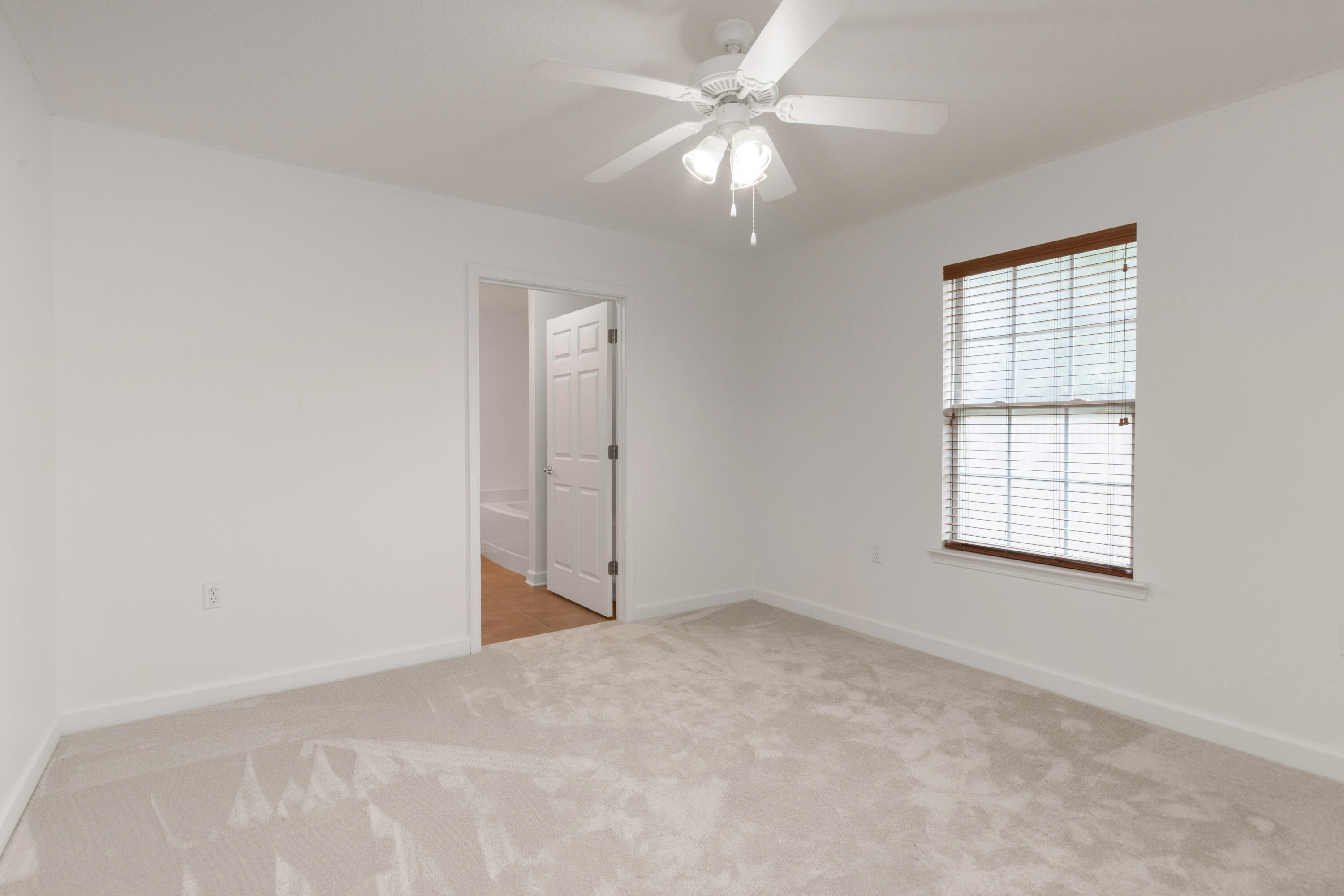 THE PINES - Residential