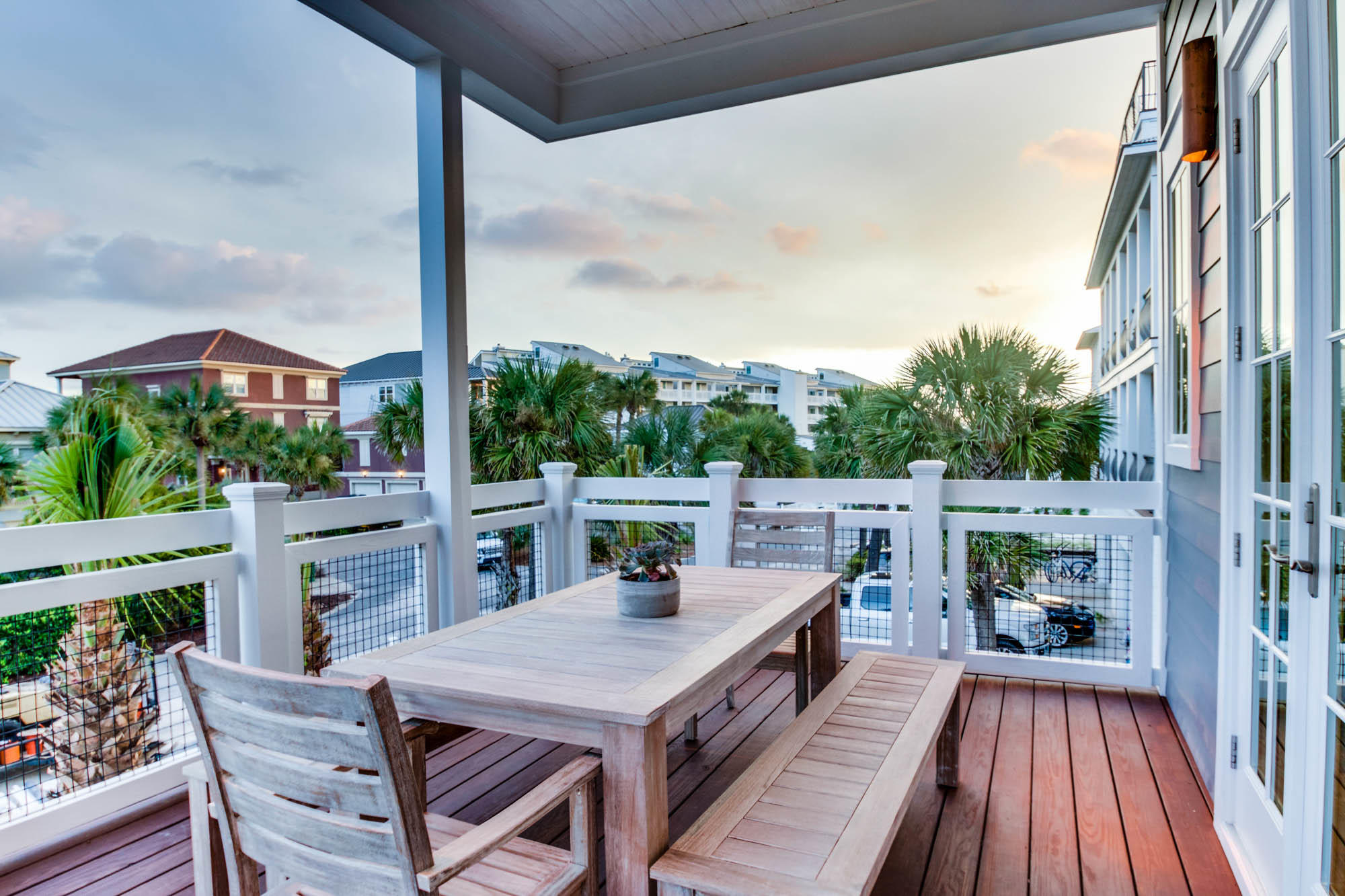 WALK OVER DUNES - Residential