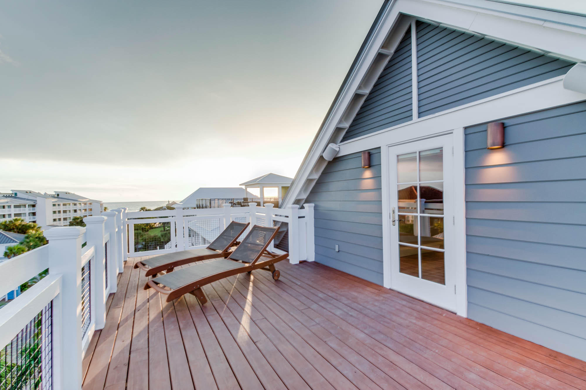 WALK OVER DUNES - Residential