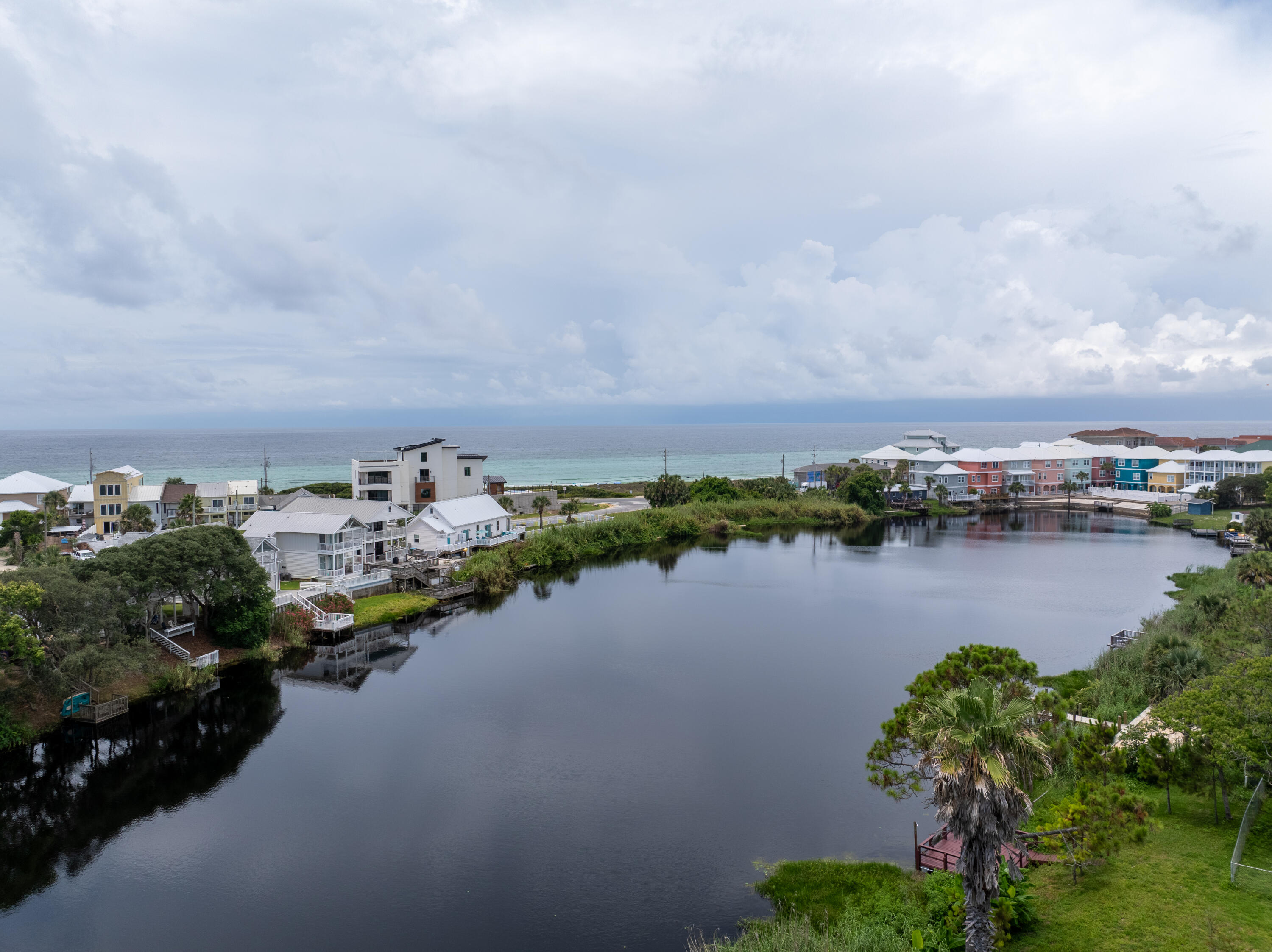 RIVIERA BEACH - Land