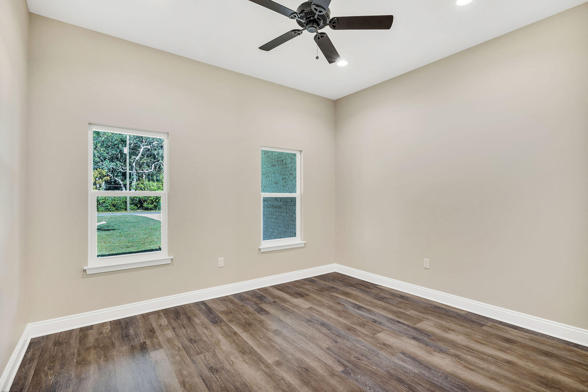 LONGWOOD - Residential