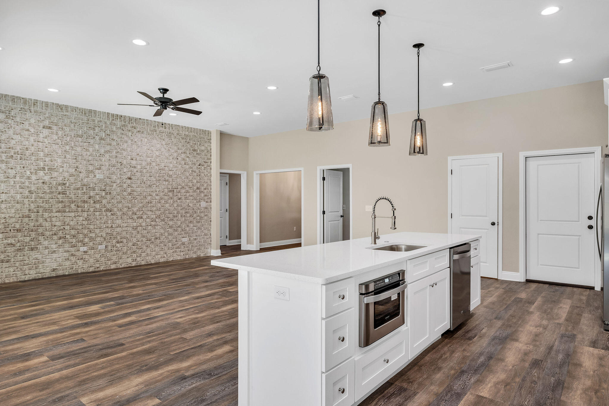 LONGWOOD - Residential