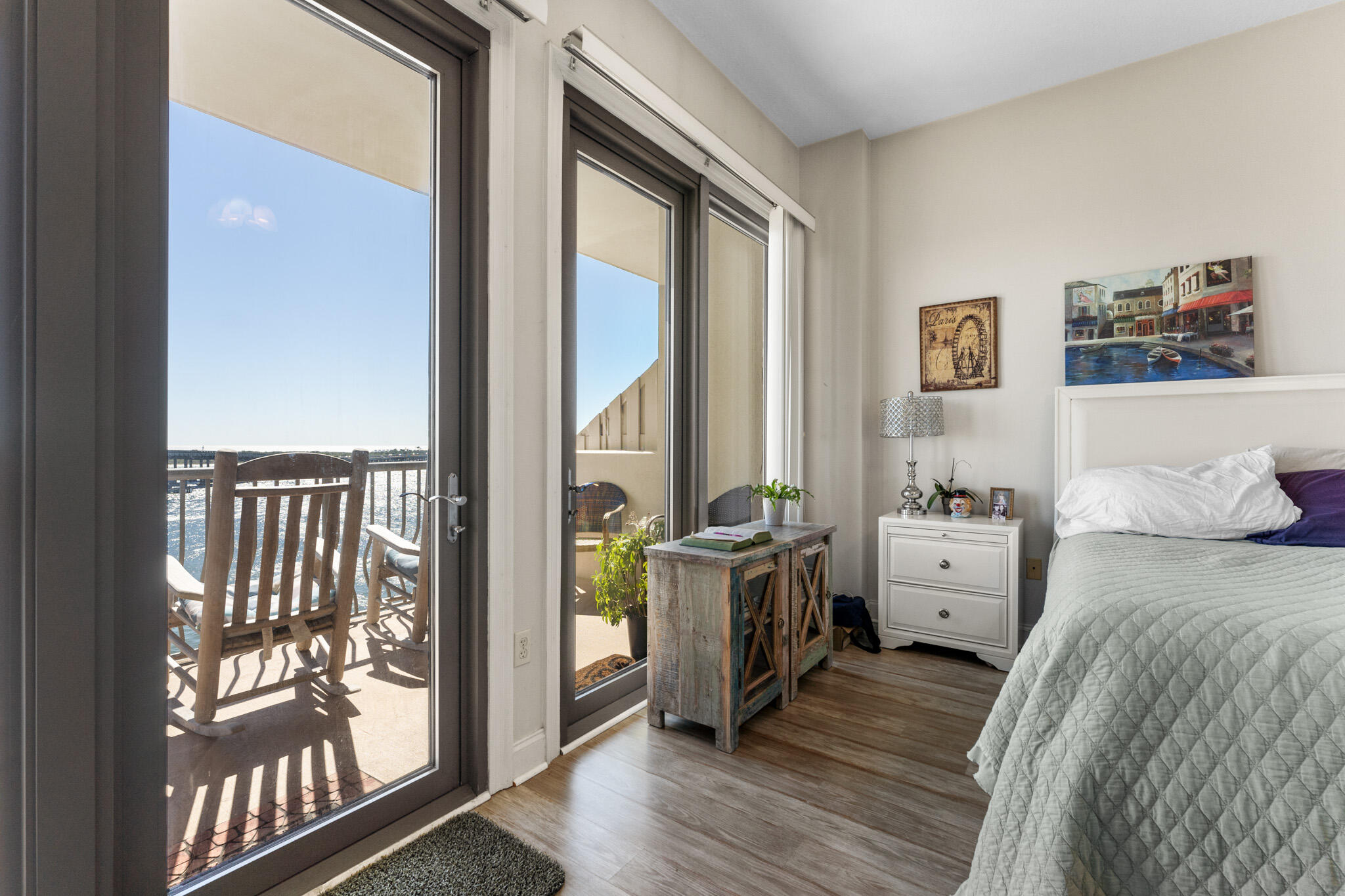 SIDES MORENO POINT WEST - Residential