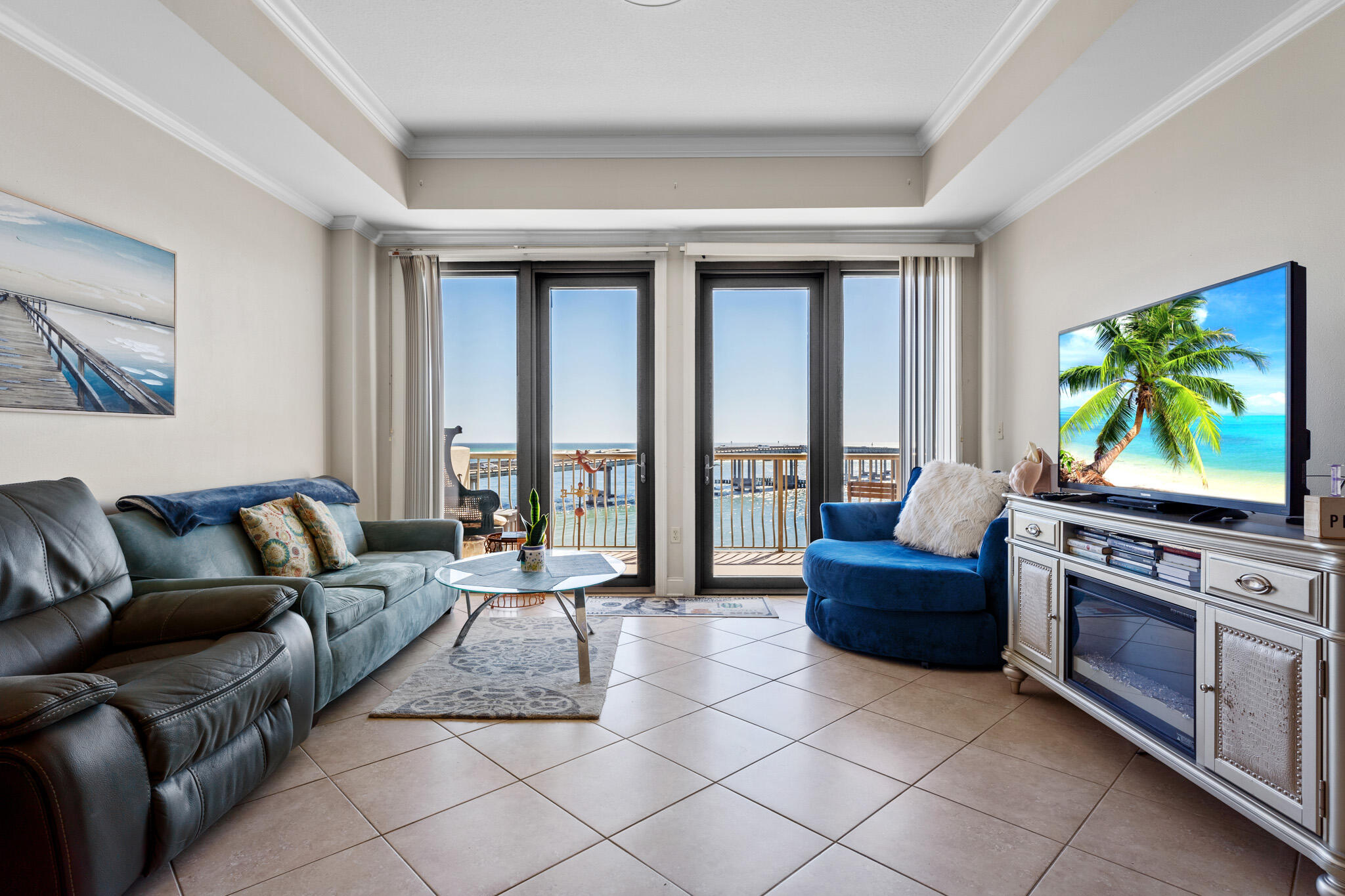 SIDES MORENO POINT WEST - Residential