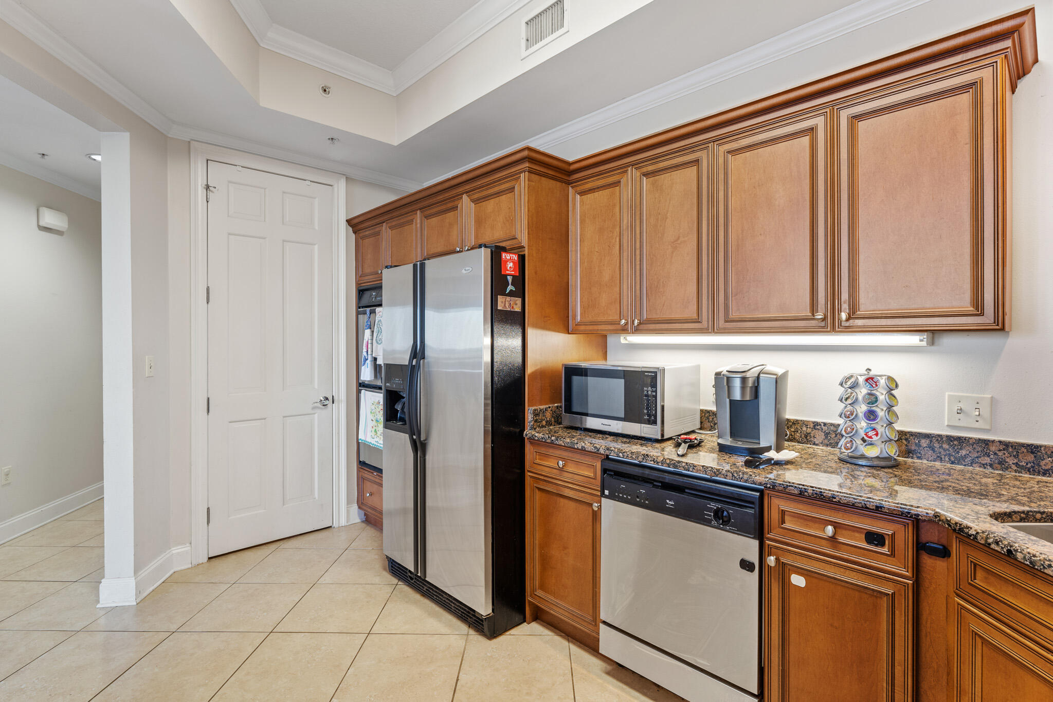 SIDES MORENO POINT WEST - Residential