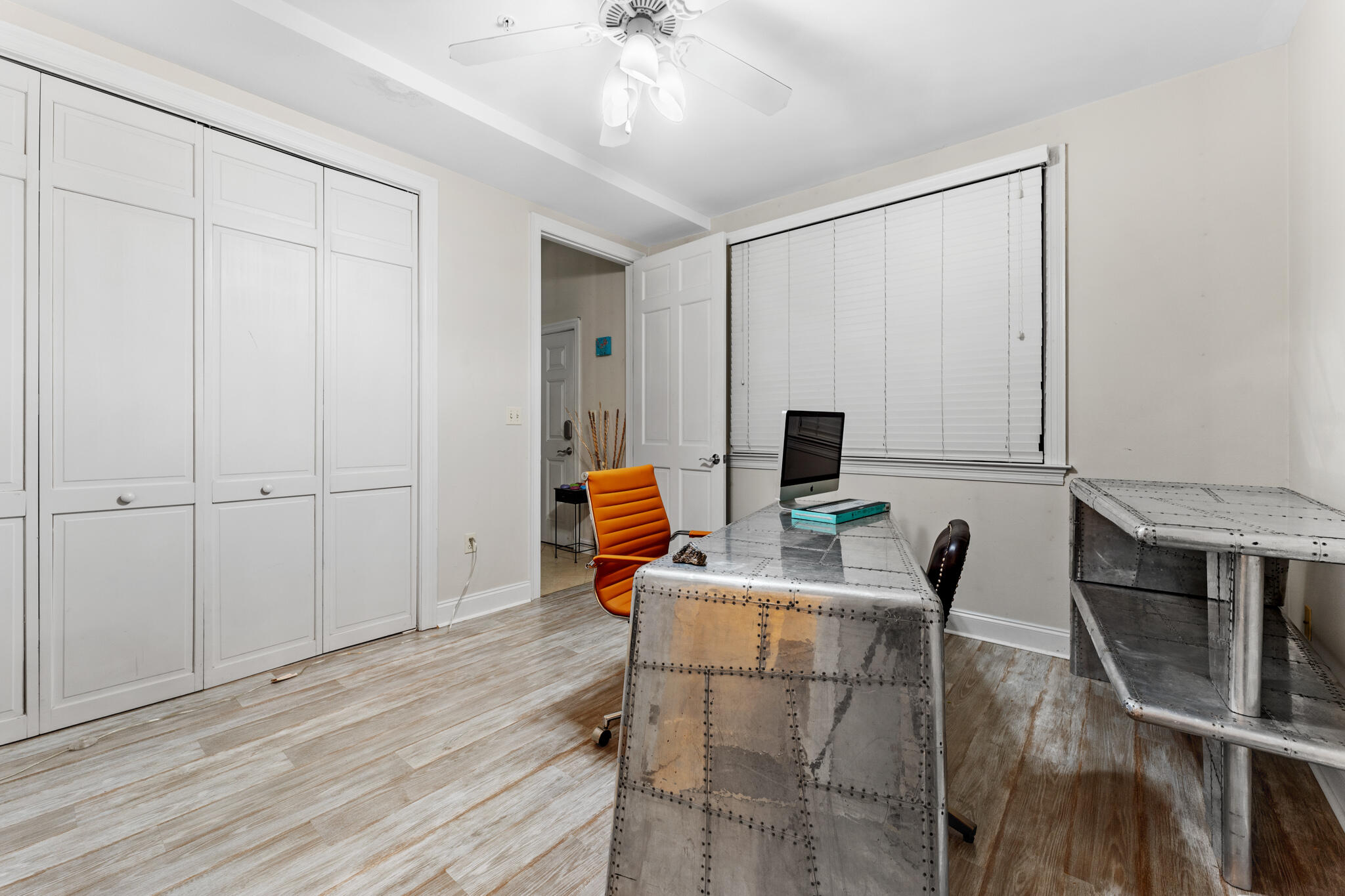 SIDES MORENO POINT WEST - Residential