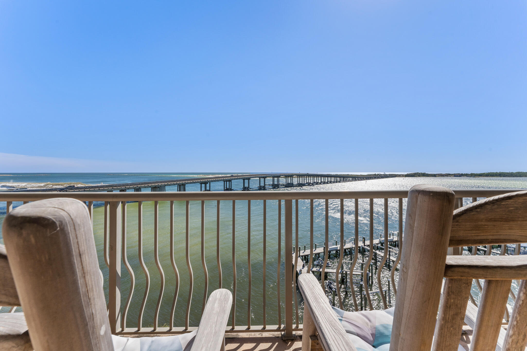 SIDES MORENO POINT WEST - Residential