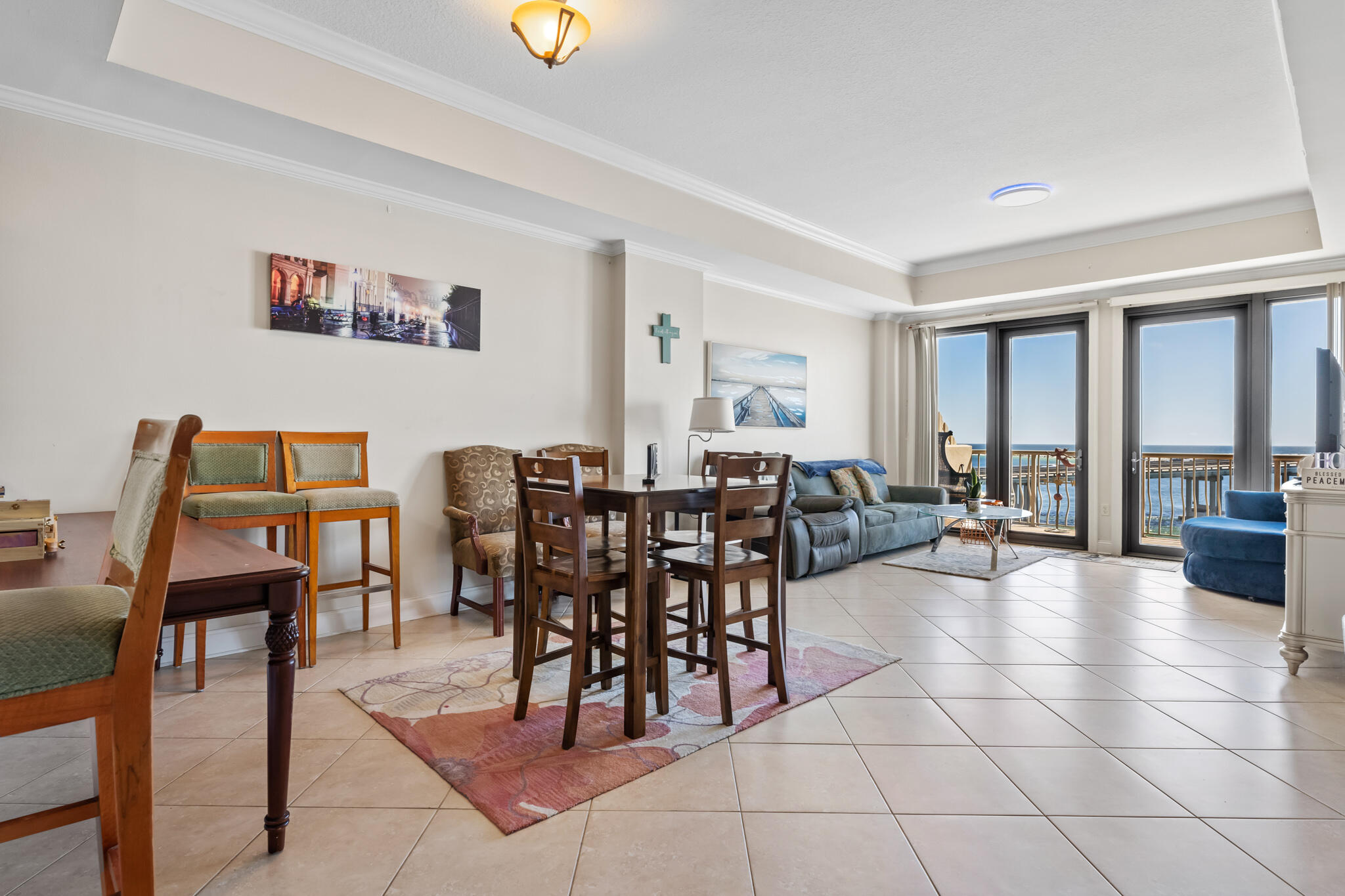 SIDES MORENO POINT WEST - Residential