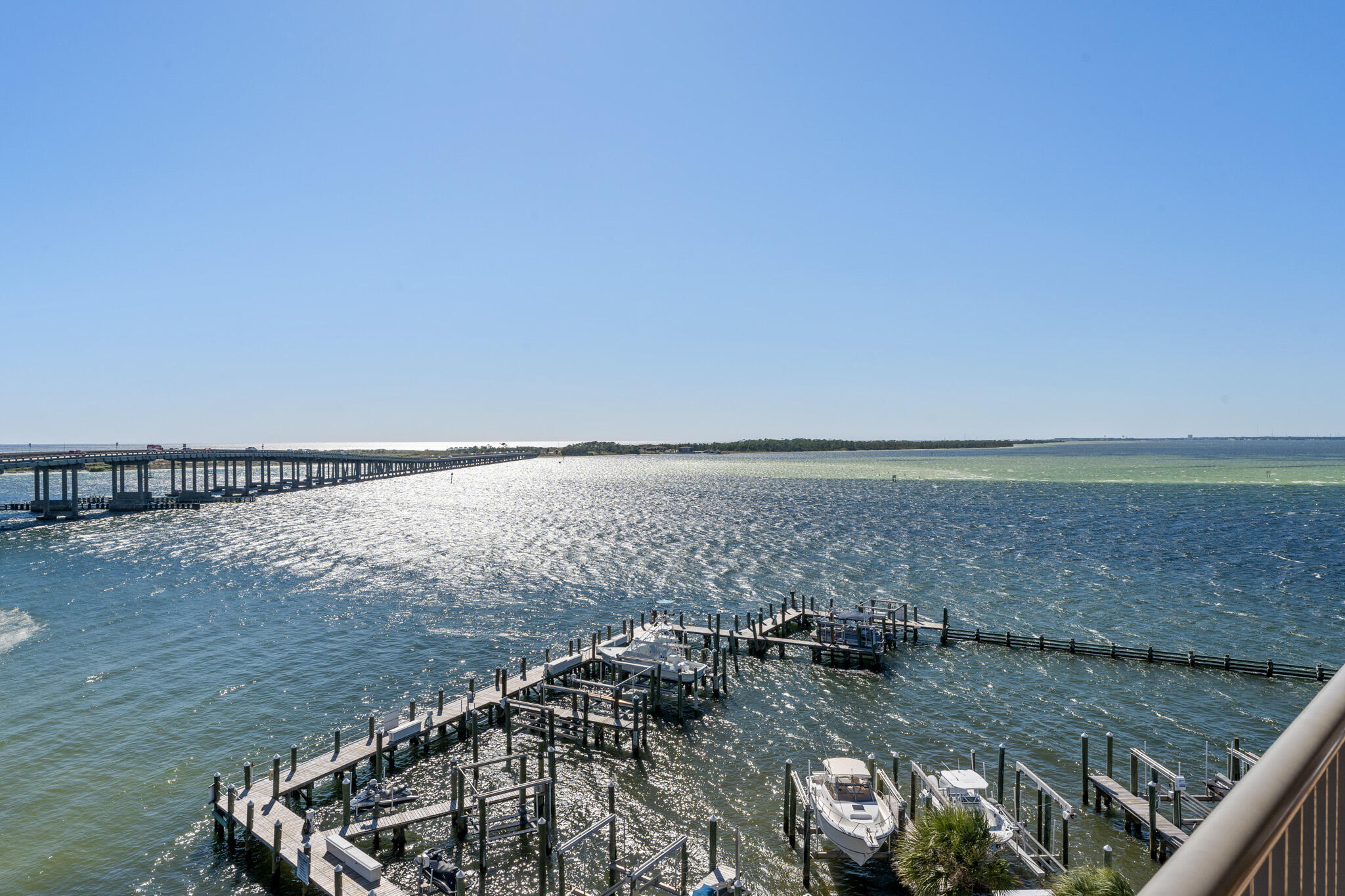 SIDES MORENO POINT WEST - Residential