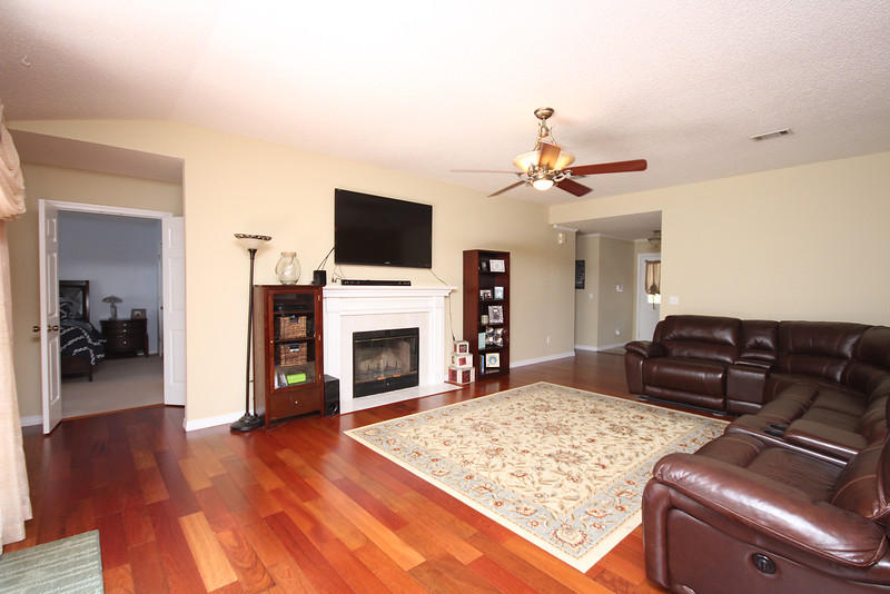 INDIAN TRAIL ESTATES - Residential