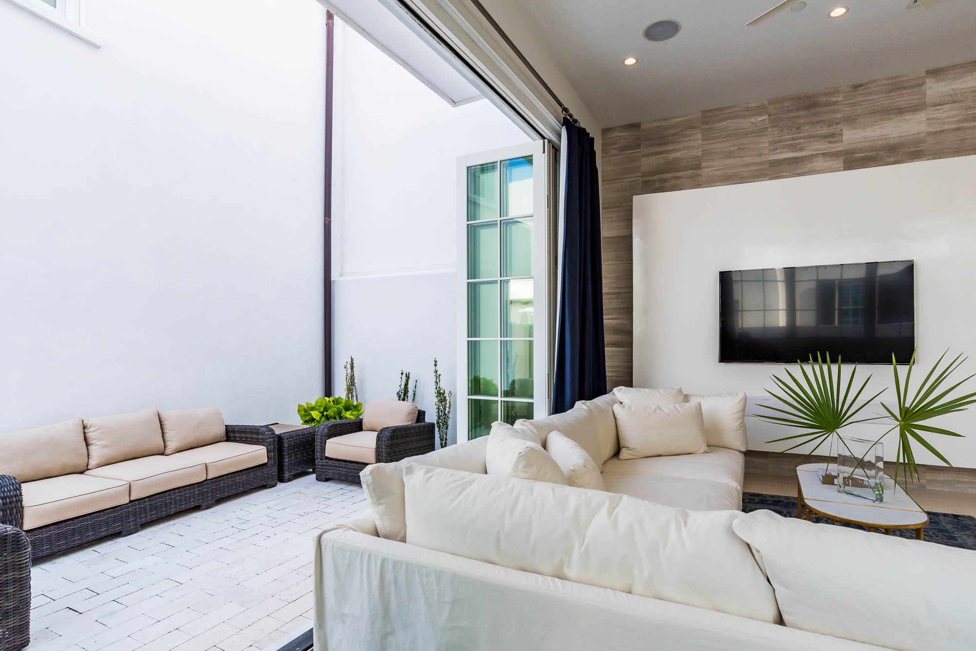 ALYS BEACH - Residential