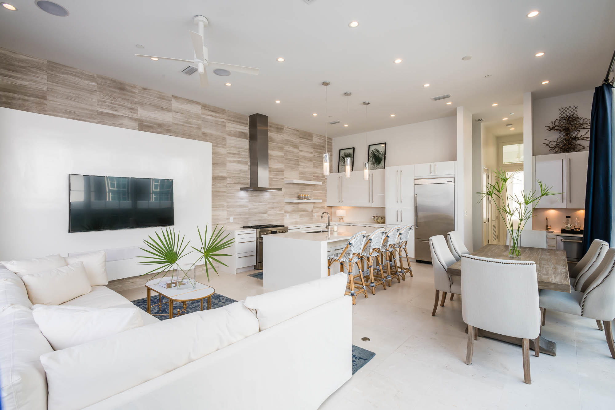 ALYS BEACH - Residential