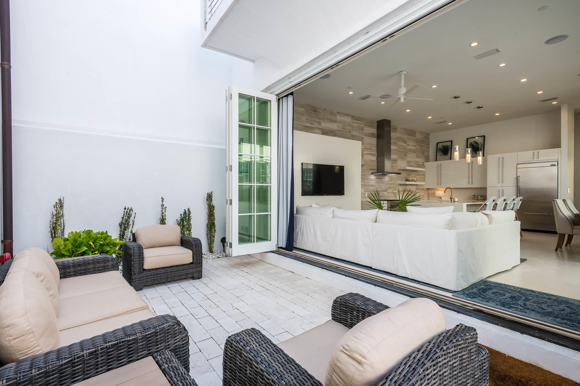 ALYS BEACH - Residential