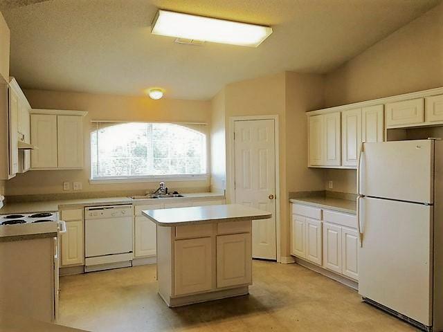 REDSTONE ESTATES - Residential