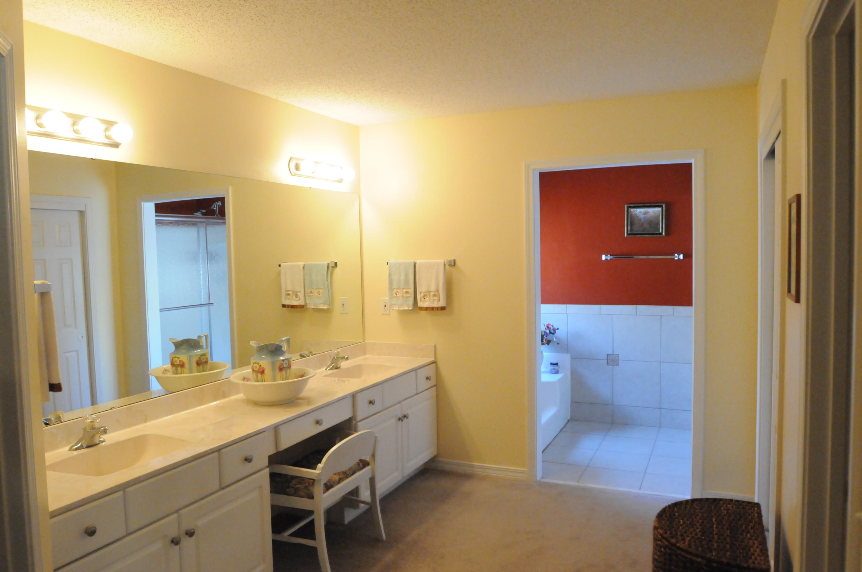 SHADOW OAK S/D - Residential