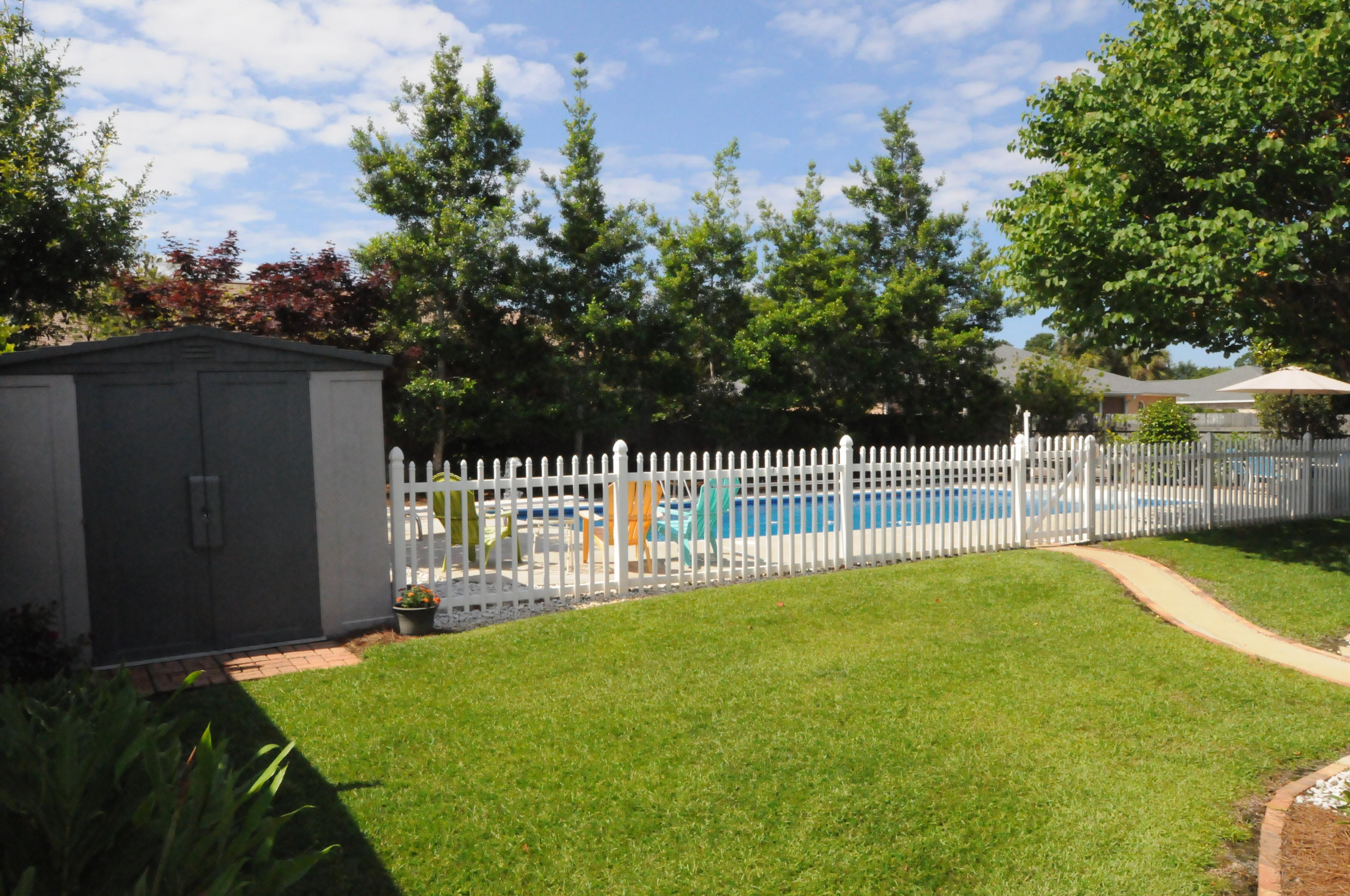 SHADOW OAK S/D - Residential