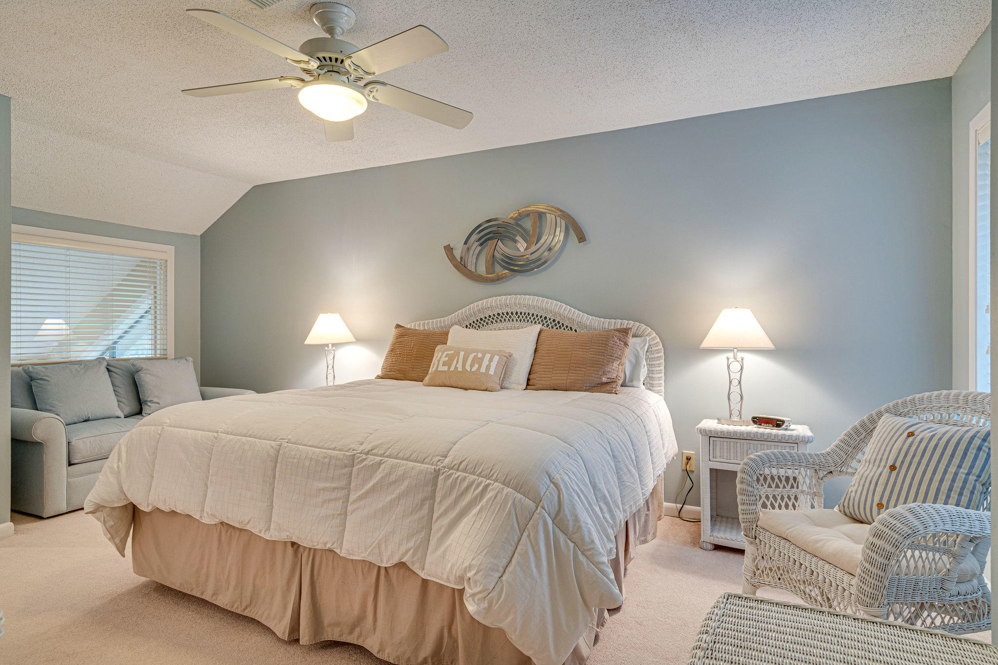 BEACHWALK T/H - Residential