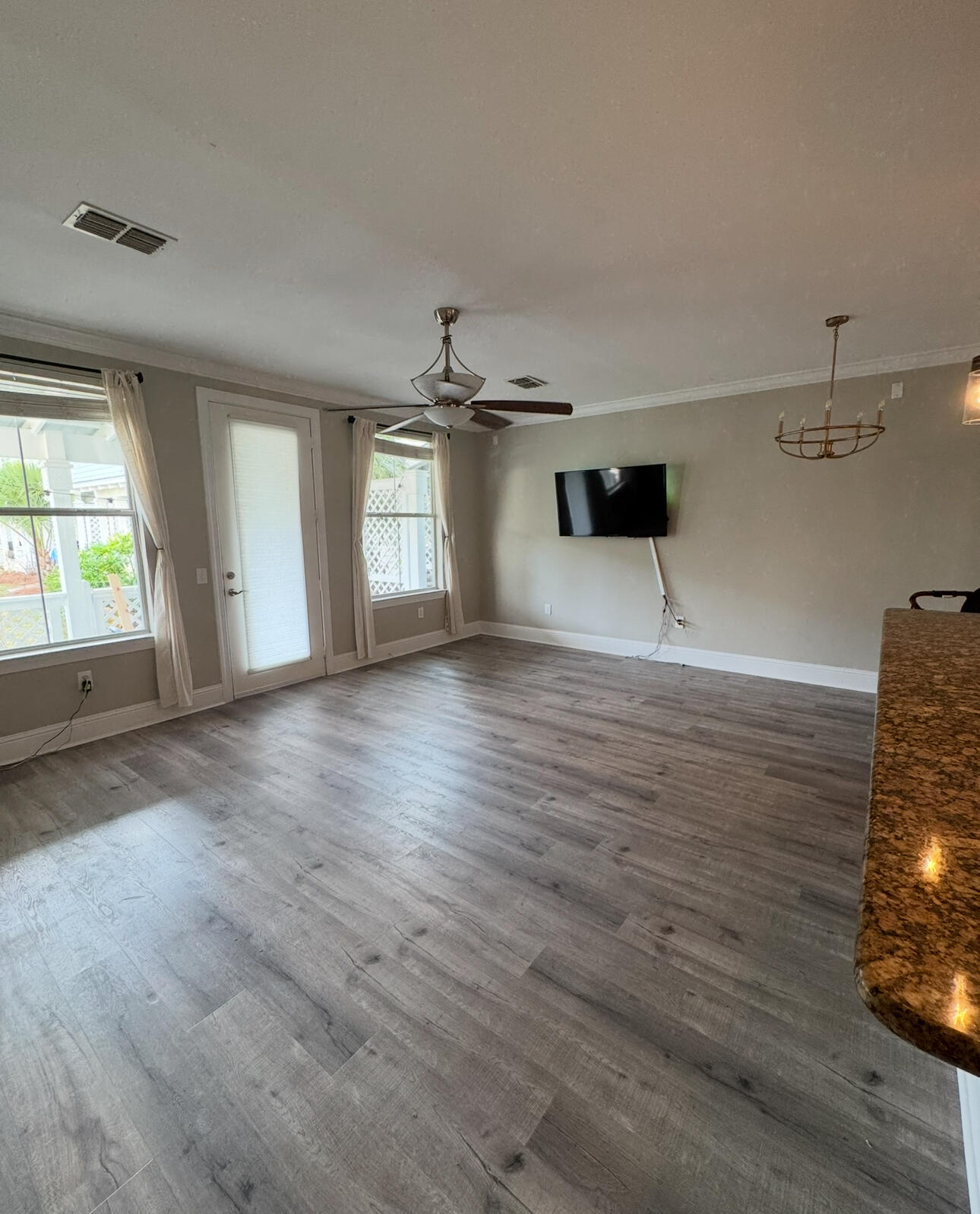 EAGLE BAY - Residential Lease