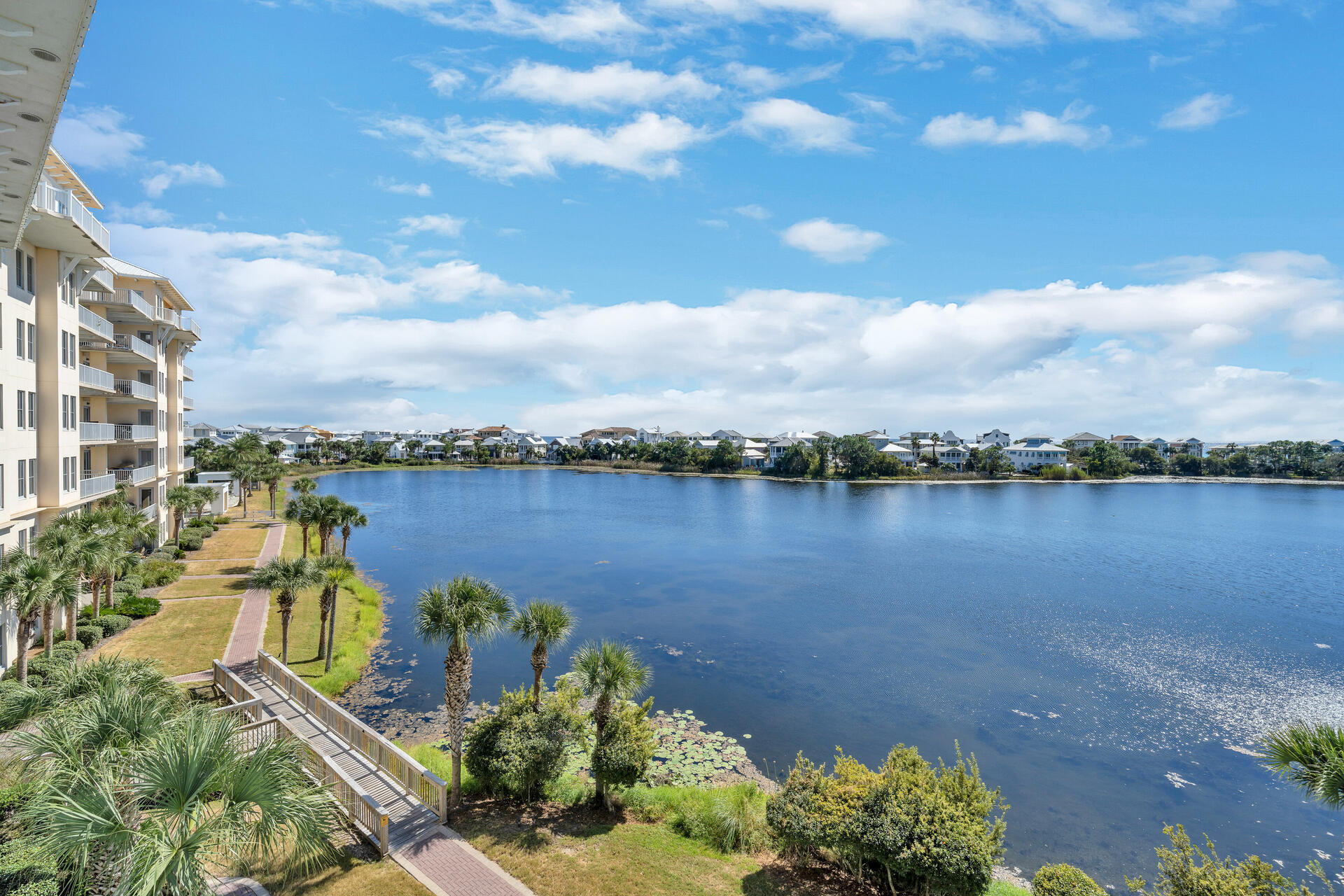 Carillon Beach Inn - Residential