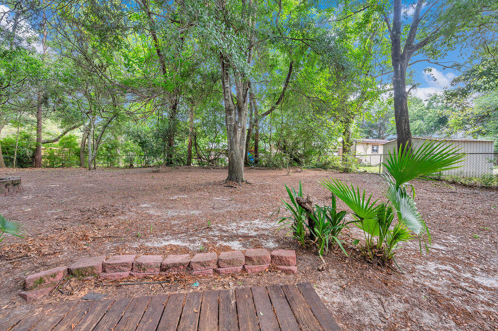 PINECREST HILLS - Residential