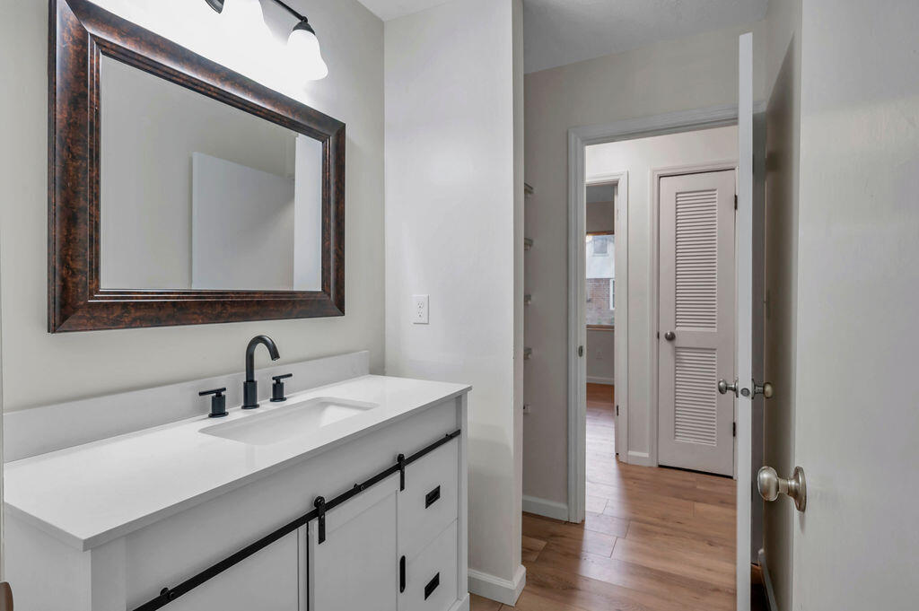 PINECREST HILLS - Residential