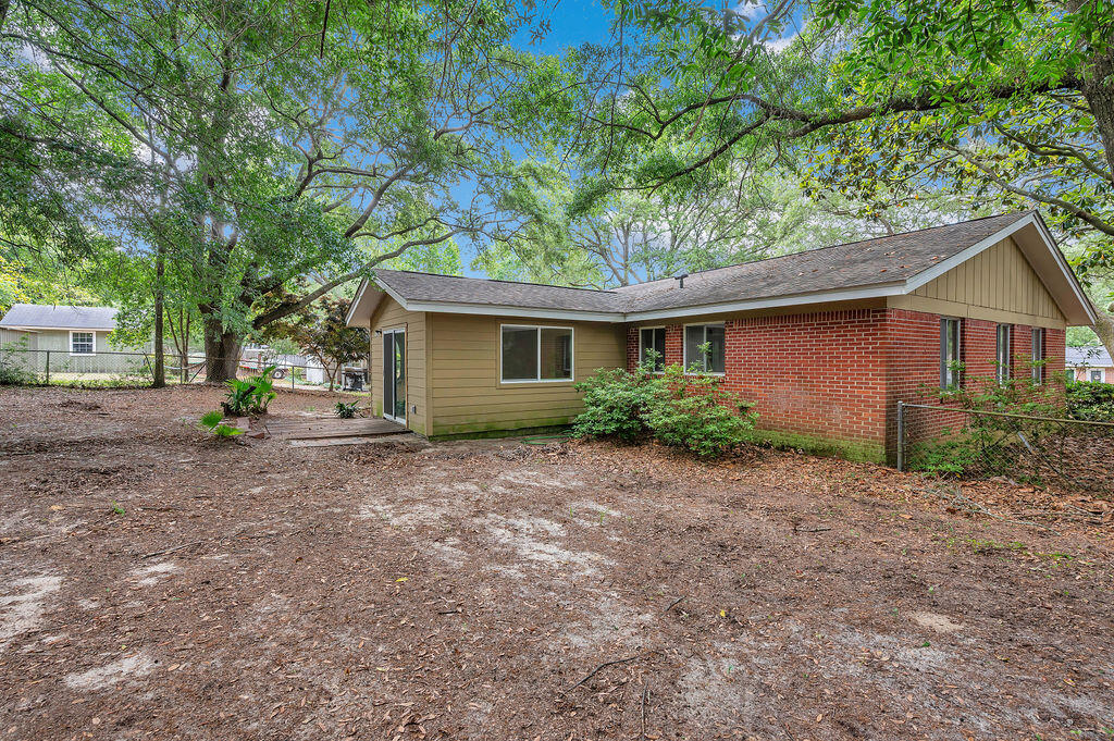 PINECREST HILLS - Residential