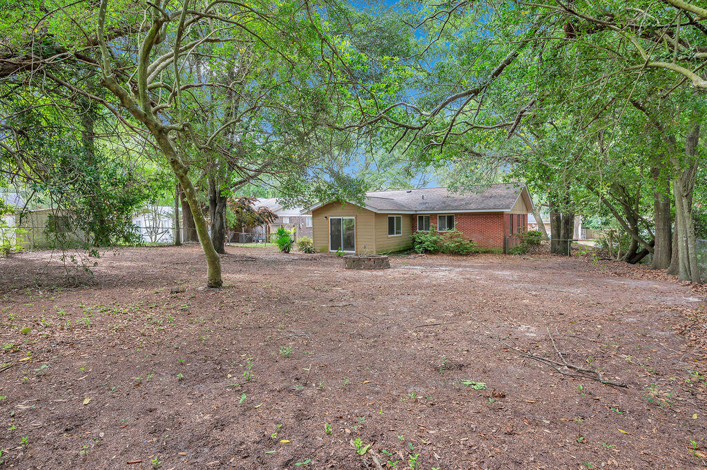 PINECREST HILLS - Residential