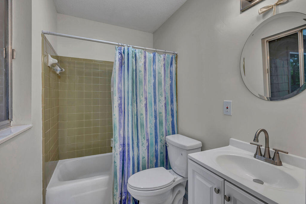 PINECREST HILLS - Residential