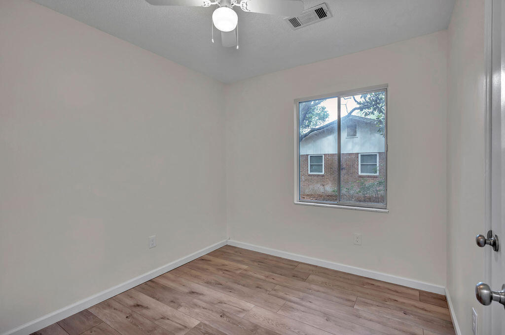 PINECREST HILLS - Residential