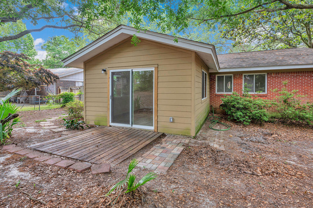 PINECREST HILLS - Residential