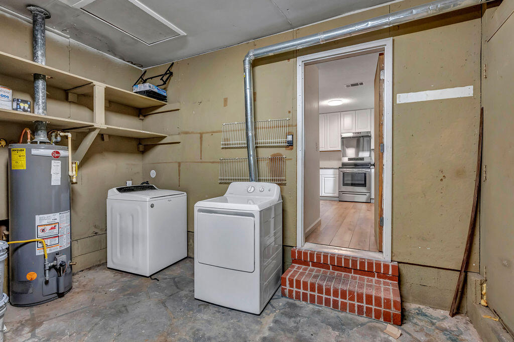 PINECREST HILLS - Residential