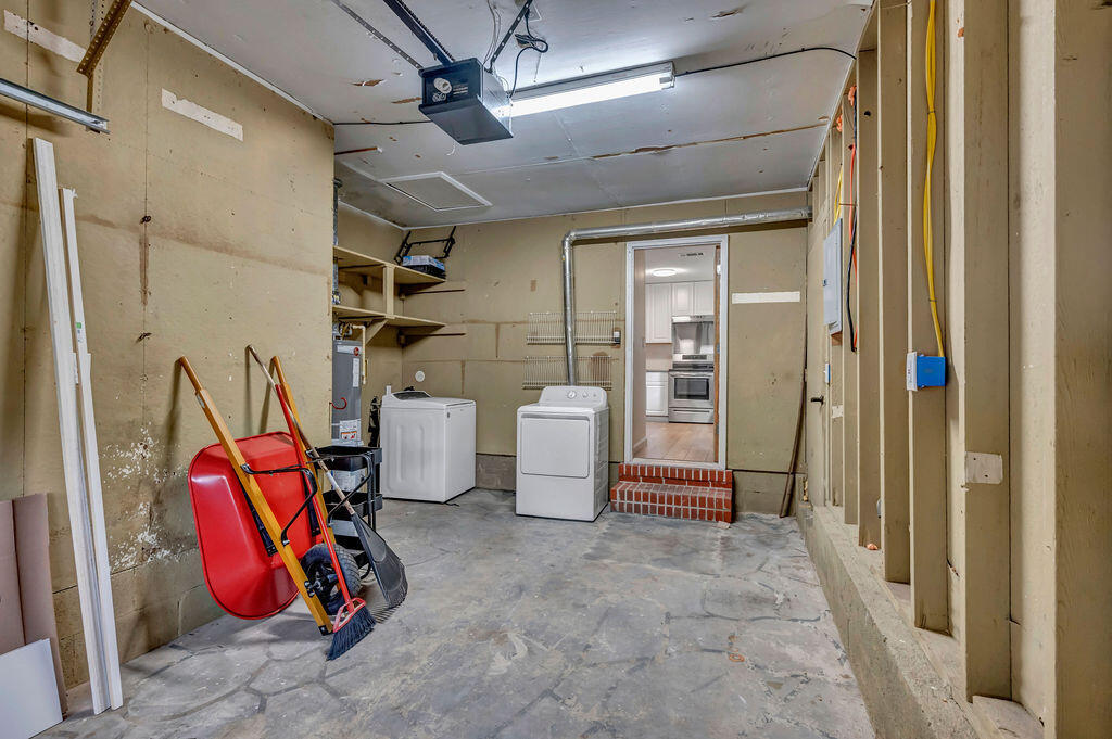 PINECREST HILLS - Residential