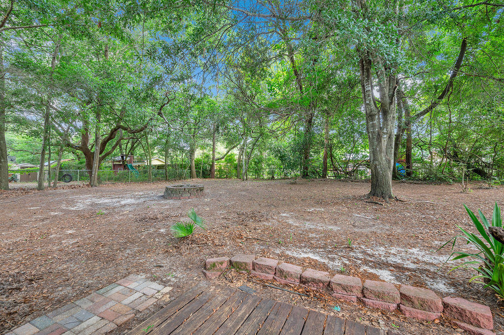 PINECREST HILLS - Residential