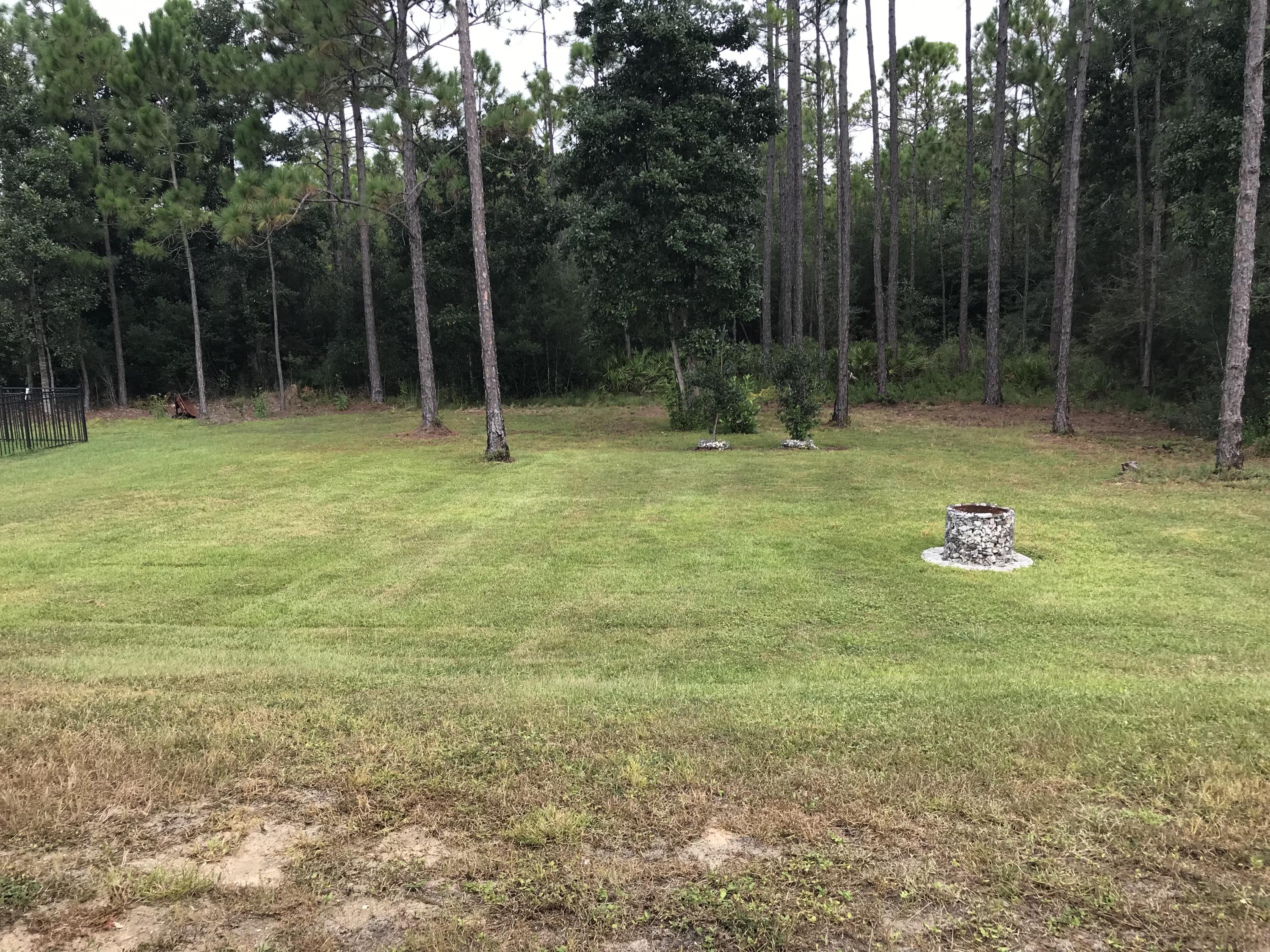 CREETWOOD VILLAGE - Residential Lease