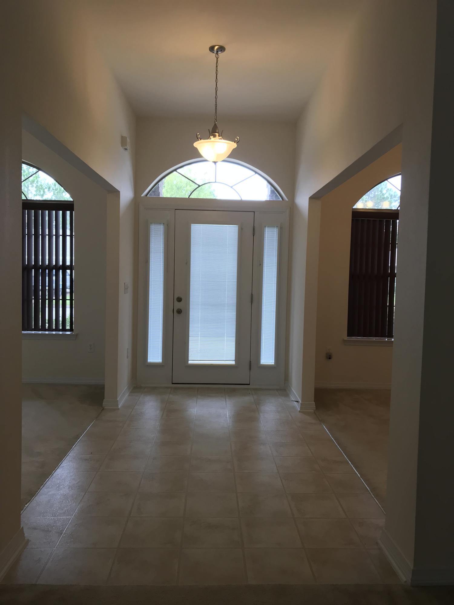 CREETWOOD VILLAGE - Residential Lease