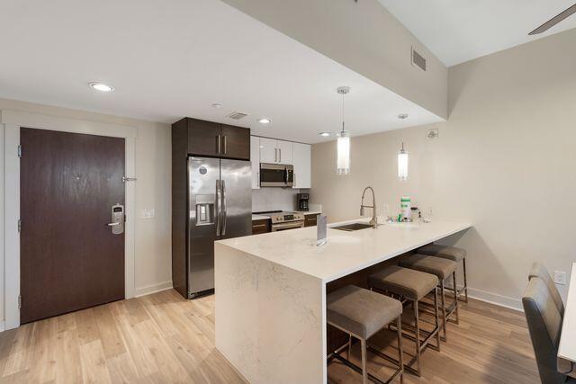 BAHIA CONDO - Residential