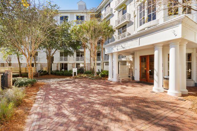 BAHIA CONDO - Residential