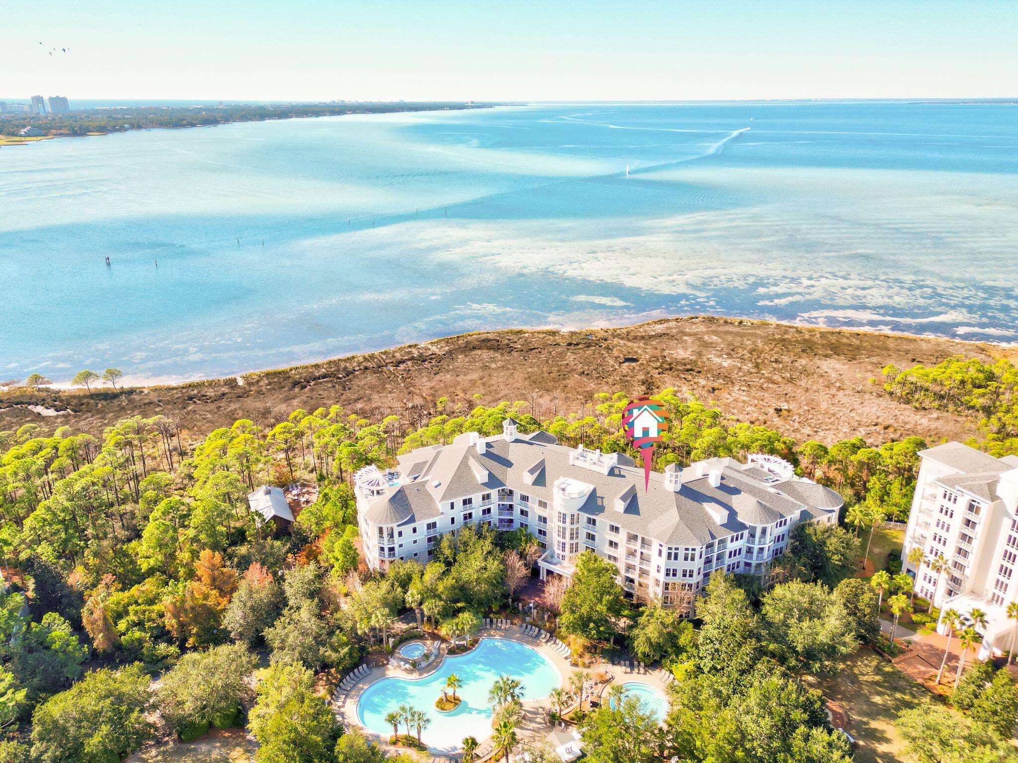 BAHIA CONDO - Residential