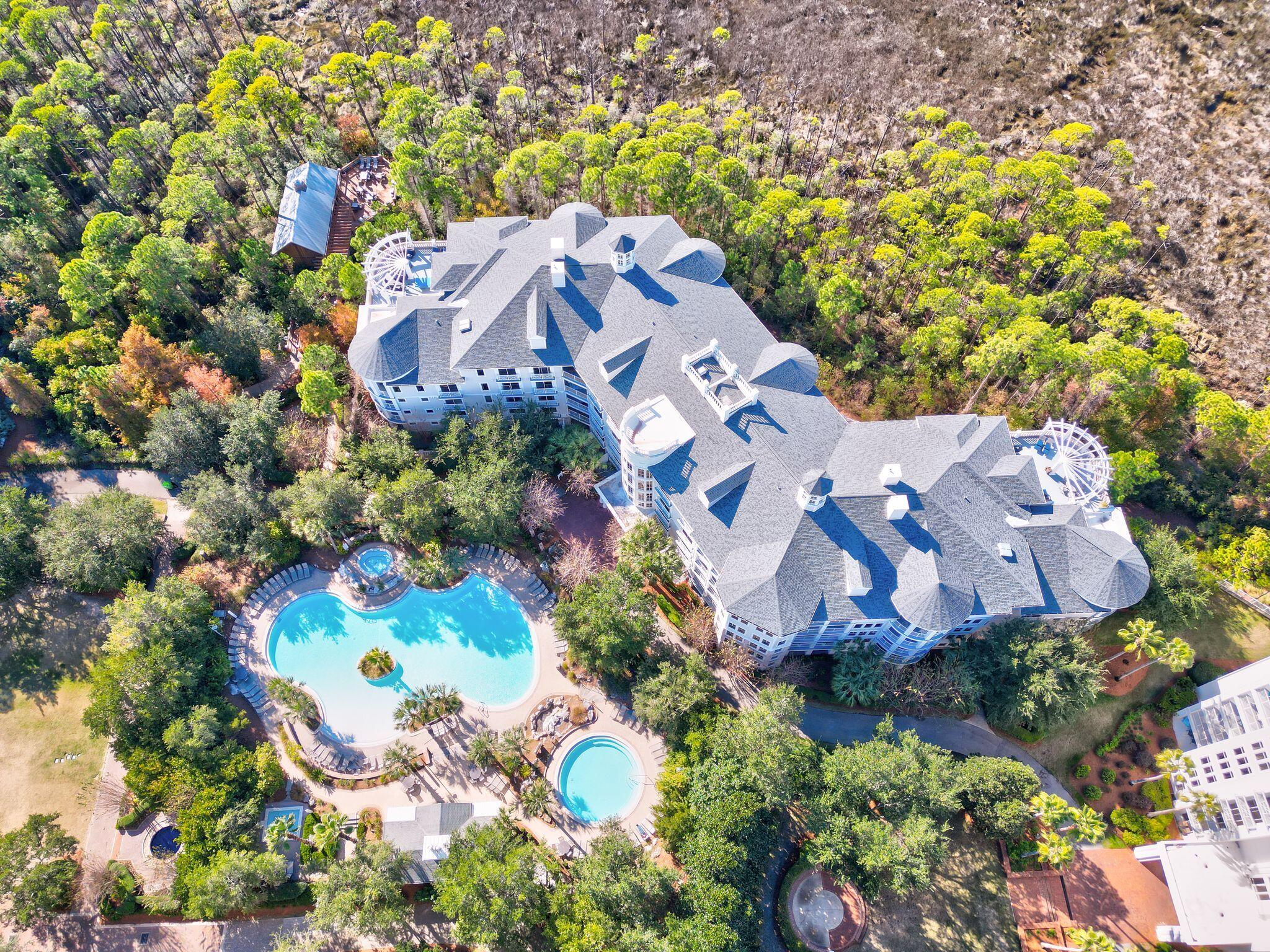 BAHIA CONDO - Residential