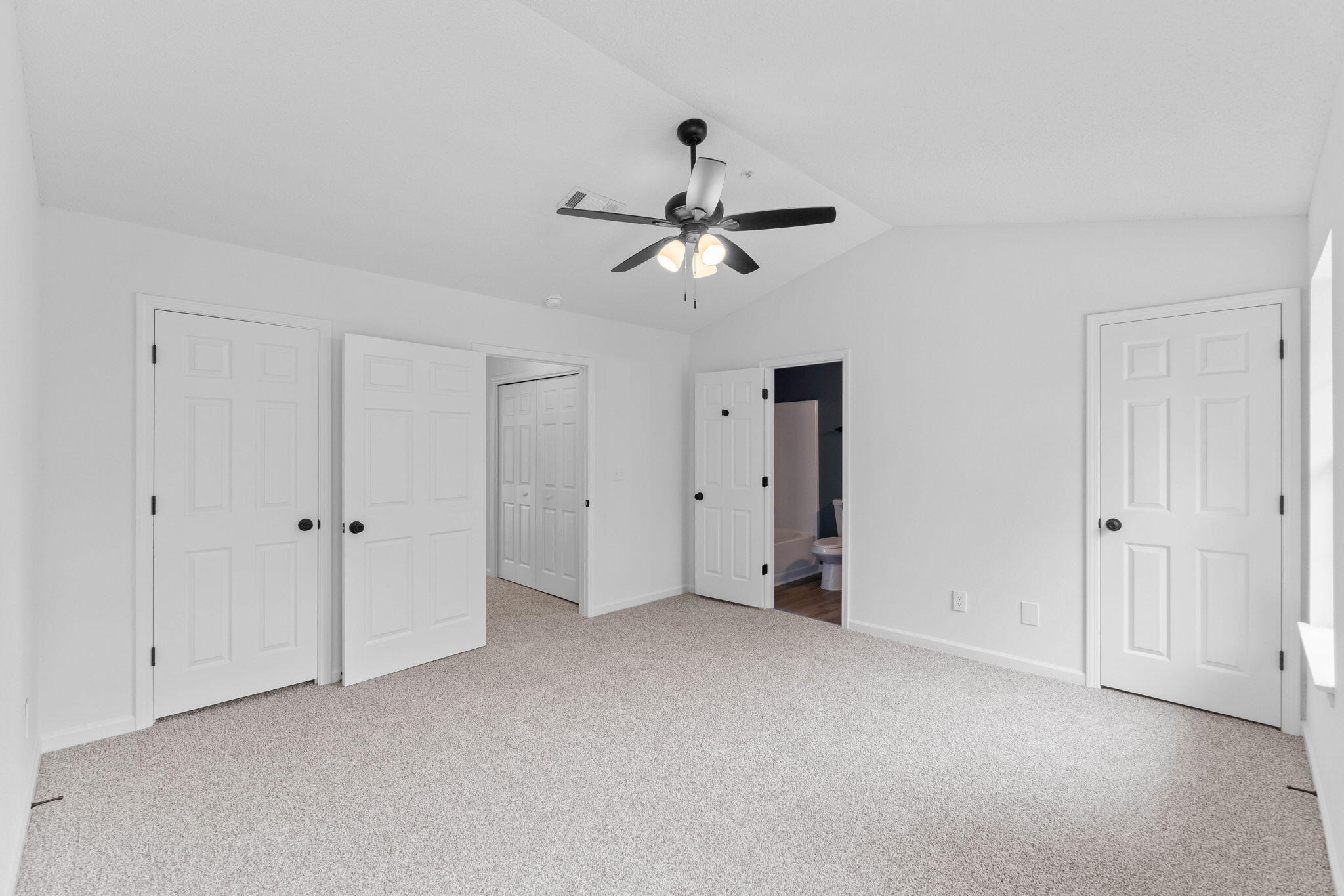ROLLING PINES - Residential