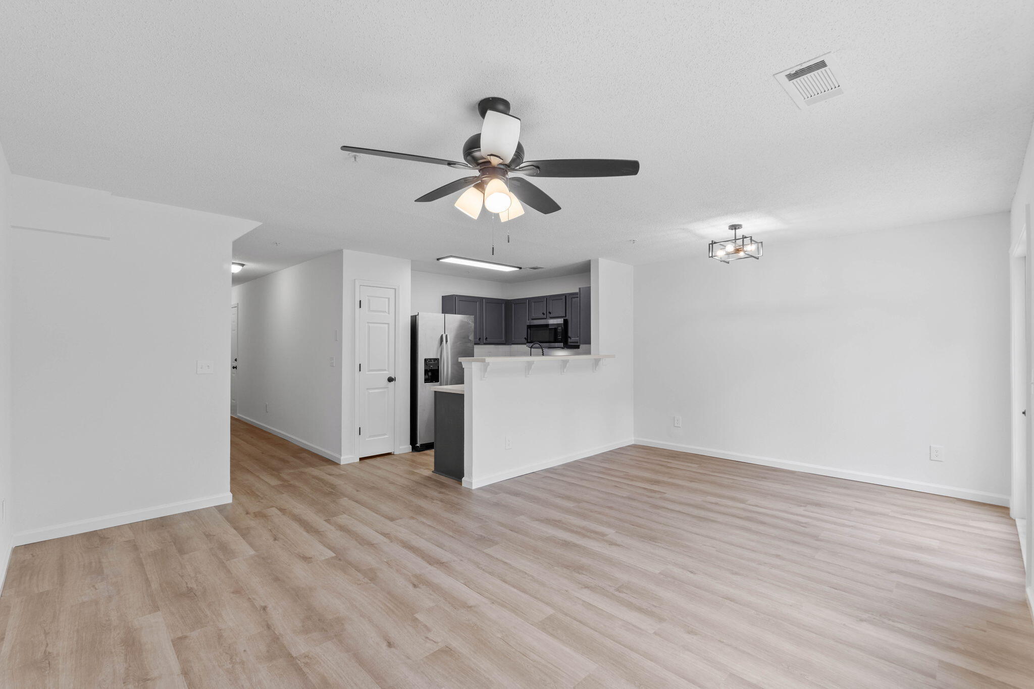 ROLLING PINES - Residential