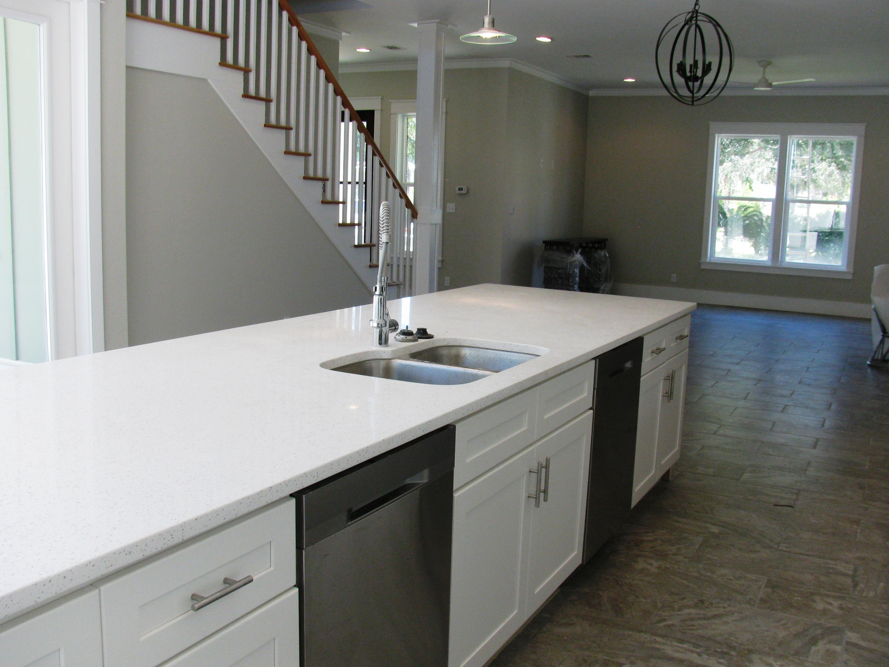 EMERALD WATERS VILLAGE - Residential