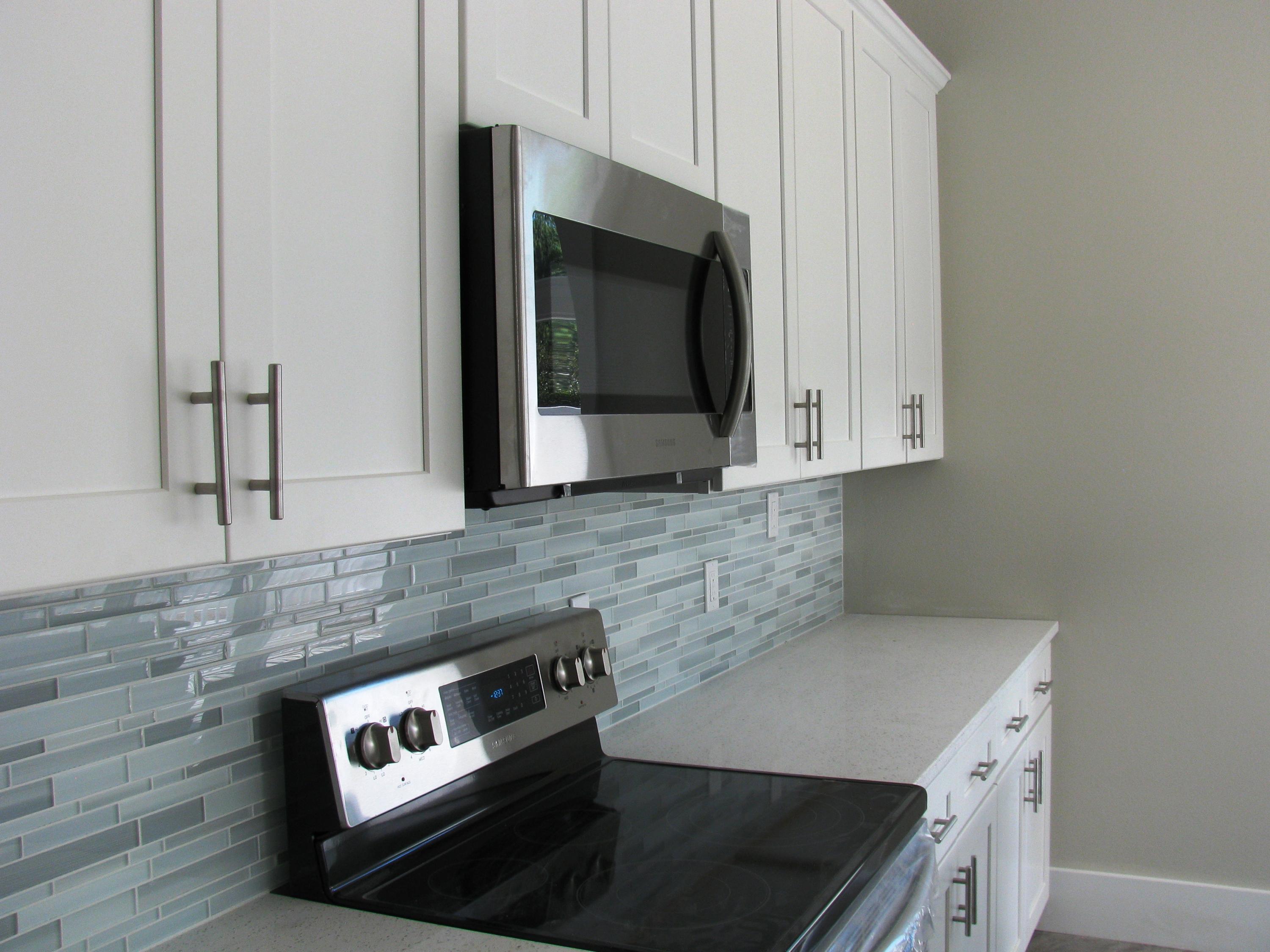 EMERALD WATERS VILLAGE - Residential