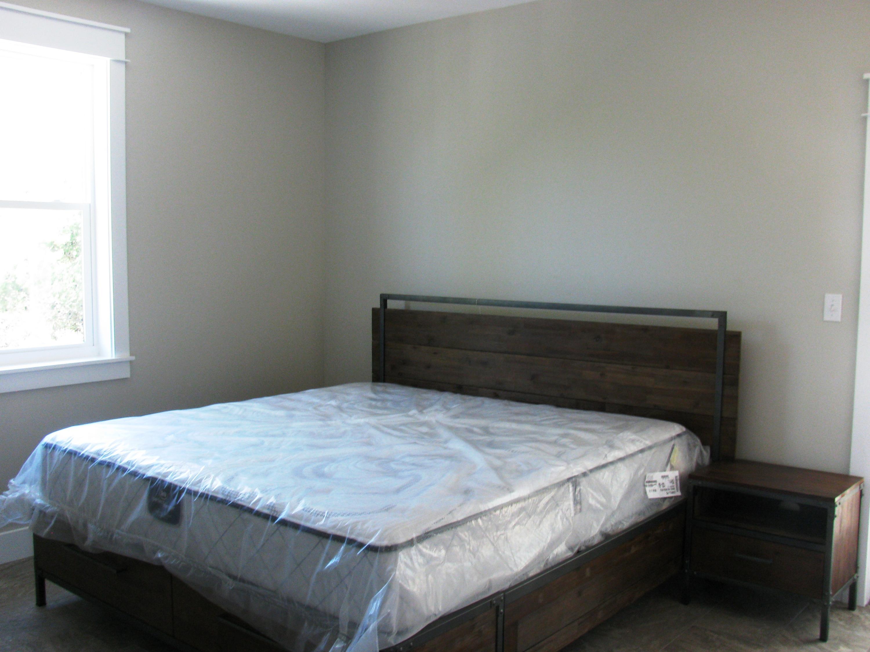 EMERALD WATERS VILLAGE - Residential