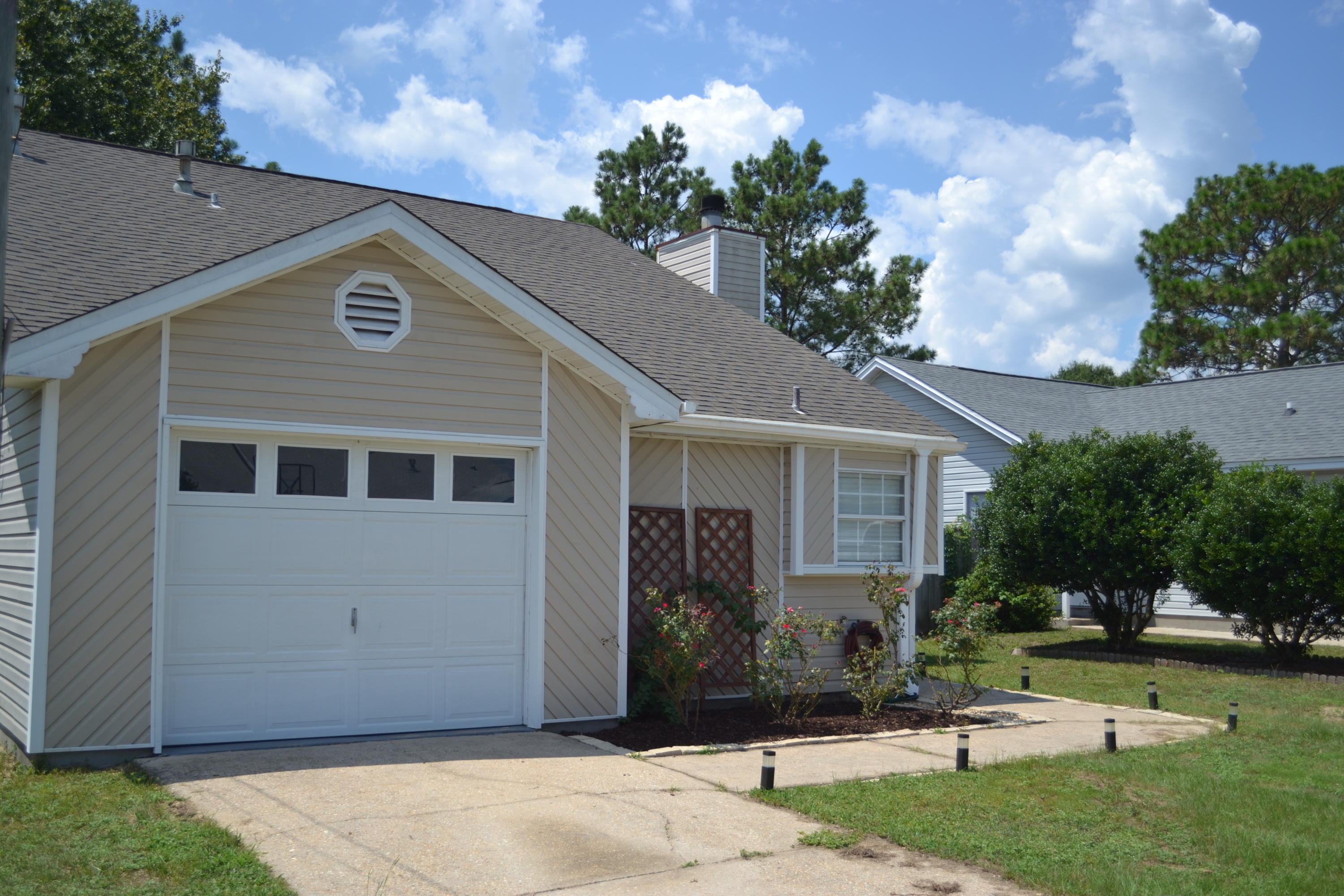 SOUTHWAY EST 1ST ADD LOT 6 BLK 1 - Residential