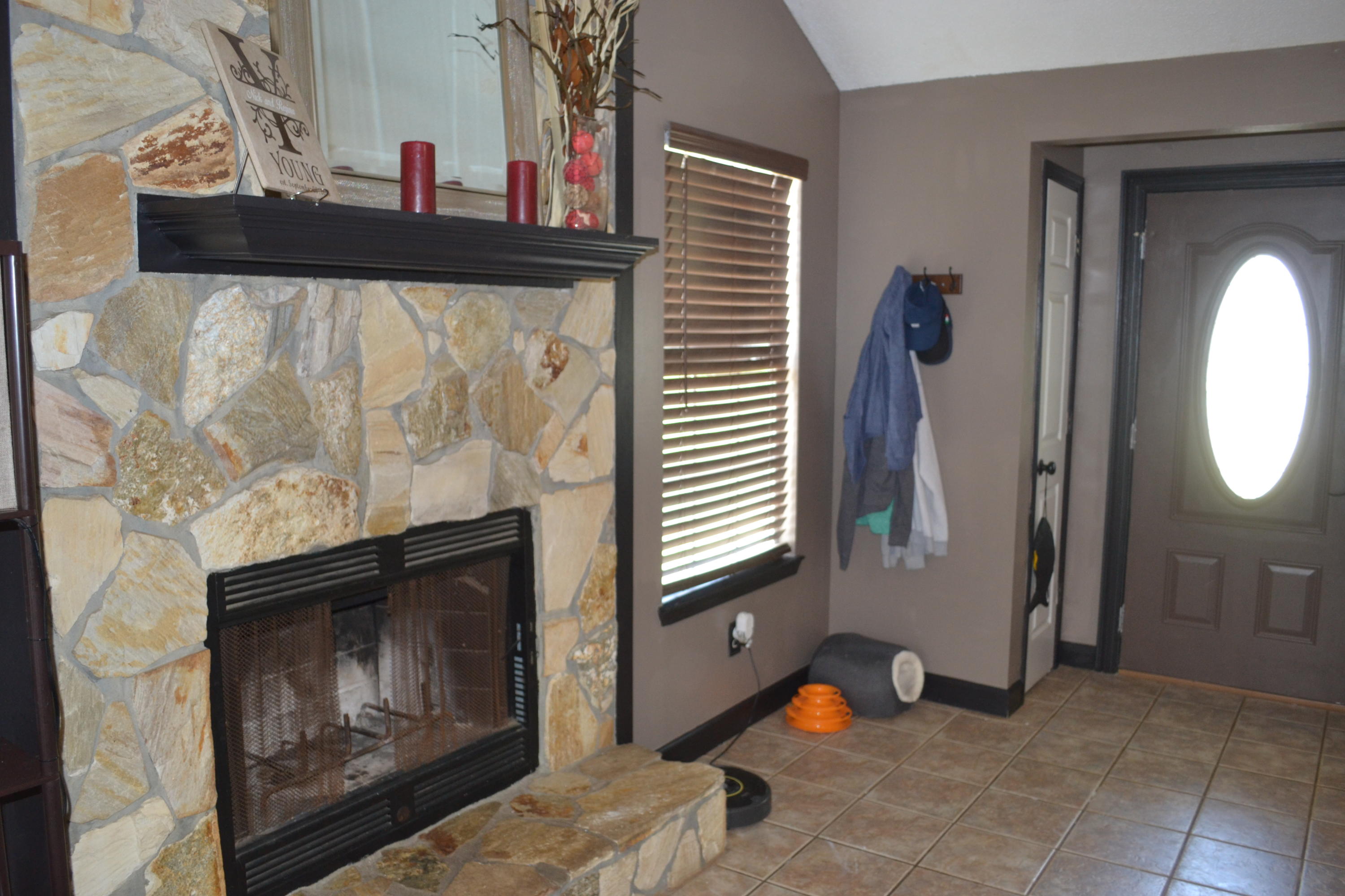 SOUTHWAY EST 1ST ADD LOT 6 BLK 1 - Residential